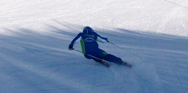  在 Ovindoli 学习滑雪 